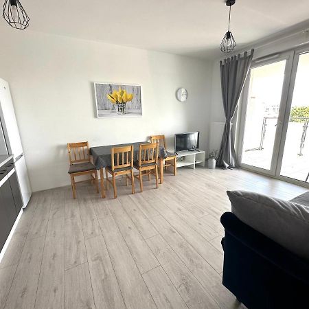 Sdh 1 Radzymin Comfortable Apartment Near Warsaw المظهر الخارجي الصورة